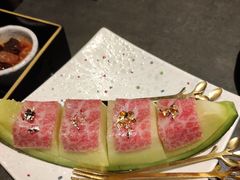 -铭牛烧肉·和牛海鲜自助(高新月牙湖店)