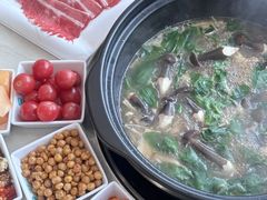 -四季缤纷椰子鸡(梅溪新天地店)