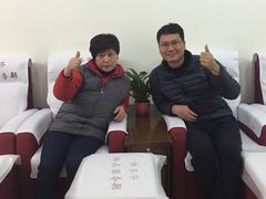 -郏芬芬扦脚服务部(新闸路店)