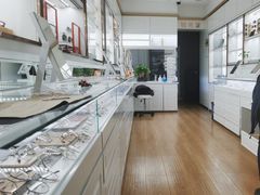 -翰佐蔡司小乐圆·依视路星趣控·暴龙眼镜折扣店