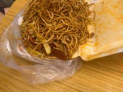 鱼香腊肠肝尖炒面-老婆婆炒饭(小白楼1902欧式风情街店)