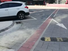 场地-中关村e世界-停车场