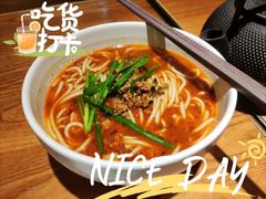 小锅米线-云海肴·汽锅鸡·云南菜(高德置地店)