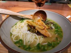 -百春原湖南牛肉粉(百联世纪店)
