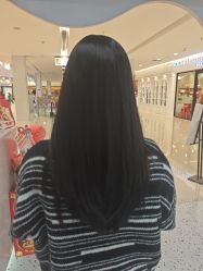-苏豪路易士·嘉玛发廊