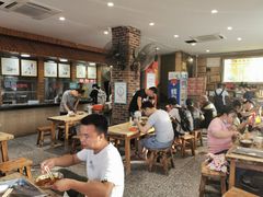 大堂-西环肥仔螺蛳粉(总店)