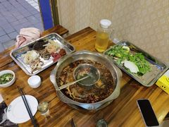 -金鼎雪山牦牛杂火锅(理县总店)