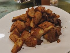 -汗腾格里·风味餐厅(新疆驻京办店)