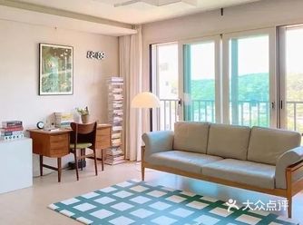 走进韩国女主的家，真的是享受！全屋物品罗列得有条不紊，太养眼