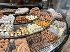 -Laderach 莱德拉(上海环贸iapm店)