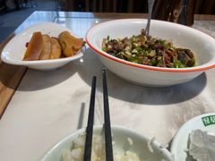 -绿草地·湘菜(酃湖师院店)