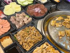 -赞酱川式烤肉(蜀都万达店)