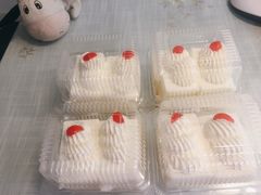-红宝石·鲜奶小方·海派西点房(南丹店)