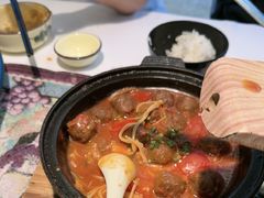 -刘姐啤酒鱼民族演艺餐厅(西街总店)