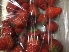 奶油草莓-周茉食品超市(北大街店)