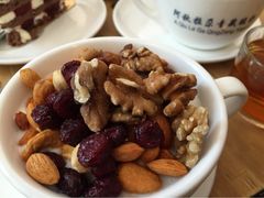 阿秋拉尕青藏酸奶(财富店)-Blueglass酸奶(财富购物中心店)