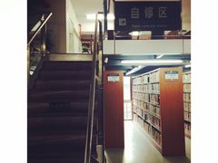 -上海市虹口区图书馆(曲阳分馆)