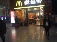 -麦当劳(轻轨曹杨路店)
