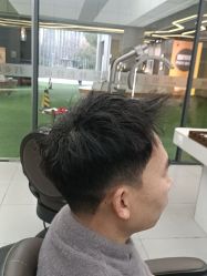 -尤司男士国潮理发馆