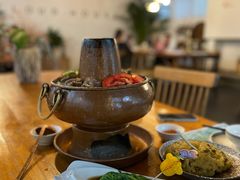 丽江腊排骨铜锅-云里小坐·小院里·团建·宴请·下午茶(三圣乡店)