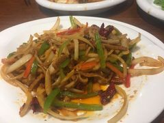 -巴扎美食·新疆菜·西域歌舞表演餐厅(新疆大厦店)