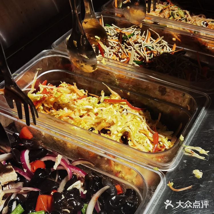 挑个雪天❄️来樱花树下烤肉肉🥩