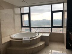 -中山利和希尔顿酒店