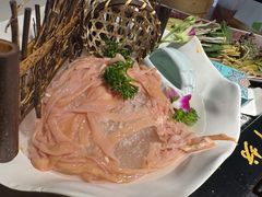 -老牌坊云南鱼豆花火锅(哈西万达店)