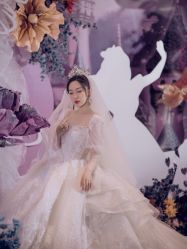 -伯瓷皇后婚纱艺术空间