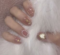 -Wink美甲美睫