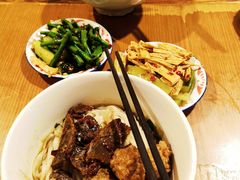 -矮子粉店1985·长沙米粉(湘春路店)