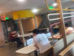 -麦当劳(中山大道中店)