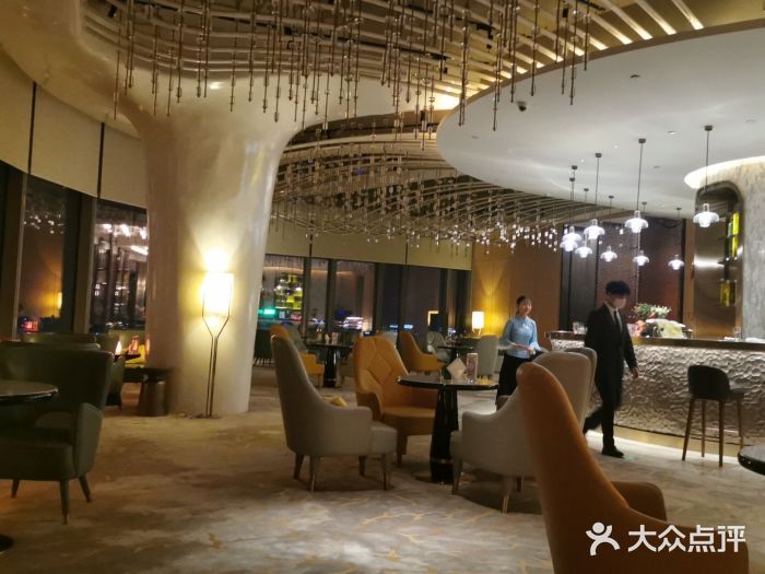 三迪希尔顿酒店·星空酒廊图片