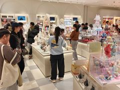 -泡泡玛特POPMART(上海环球港店)