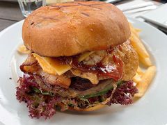 -Bully Hayes Restaurant & Bar