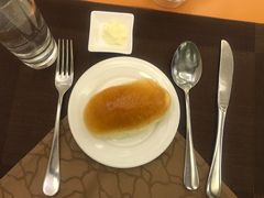 黄油面包-红房子西菜馆(淮海中路店)