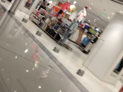 -优衣库(沈阳市府恒隆广场店)
