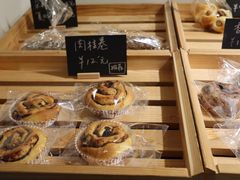 -yeast面包店