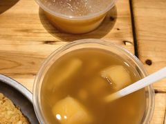 -柳州肥姨妈大骨螺蛳粉(江宁万达店)