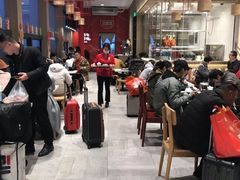 大堂-百事佳烧鸭牛腩(上海虹桥站店)
