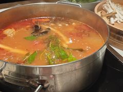 -尚尚仙·酸汤猪手·猪肚鸡火锅(华联万柳购物中心店)