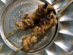 -烤肉小伙烤肉店