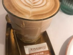 拿铁咖啡-阿妮叶李(光谷世界城店)
