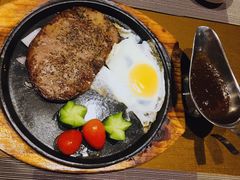 -戈尔登酒店·满堂彩咖啡厅