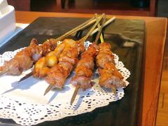 烤羊肉和烤掌中宝-九府羊·鲜羊火锅·烤串(新华路店)