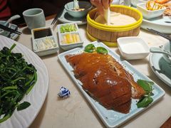 -韵秋荷(宝山龙湖天街店)