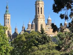 -皮拉尔圣母圣殿主教座堂