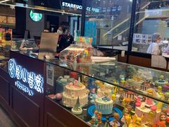 面包甜点陈列柜-卷心卷意·轻甜蛋糕(新光天地店)