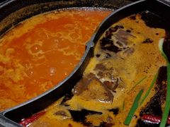 番茄红汤鸳鸯锅-园里火锅(仁和新城店)