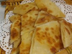 -阿三鱼头泡饼·家常菜